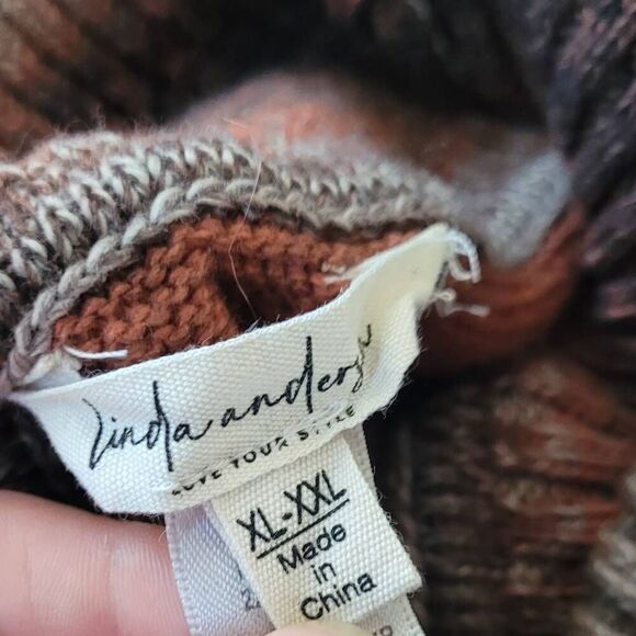 striped turtleneck knit poncho with front‎ pockets and textured details - Picture 7 of 11